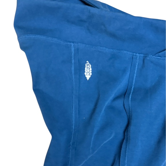 Free people FP Movement Turn Out Leggings in Sapphire - Picture 9 of 10